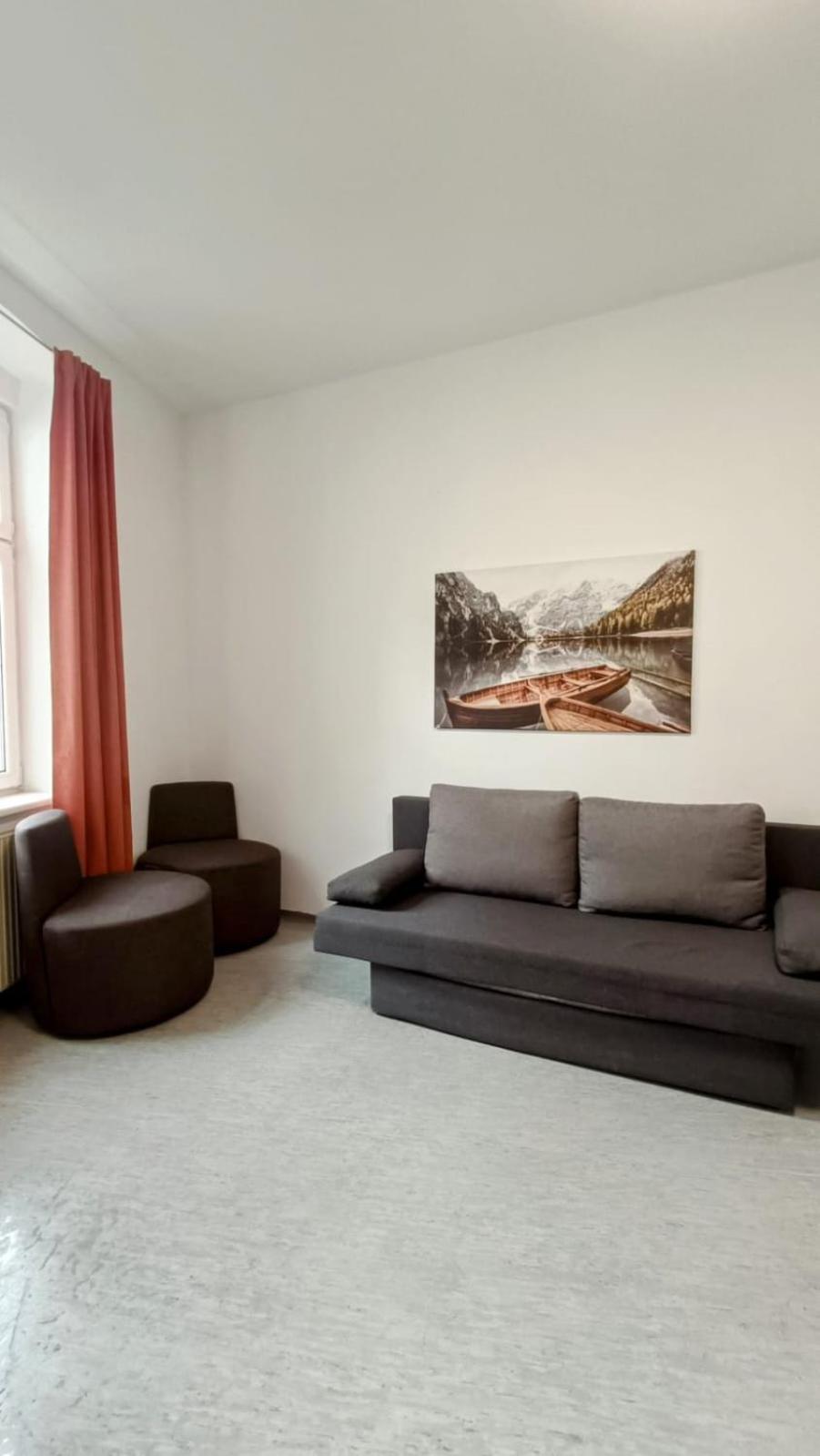 Near Schoenbrunn - Economy Rooms In Shared Apartment At Meidling Train Station Viena Exterior foto