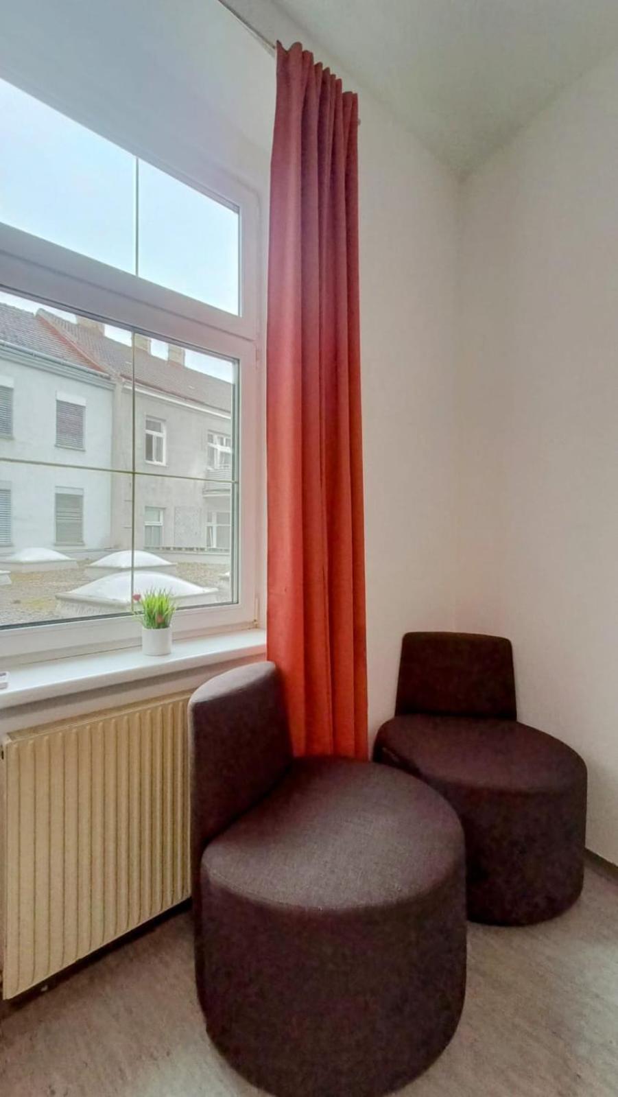 Near Schoenbrunn - Economy Rooms In Shared Apartment At Meidling Train Station Viena Exterior foto